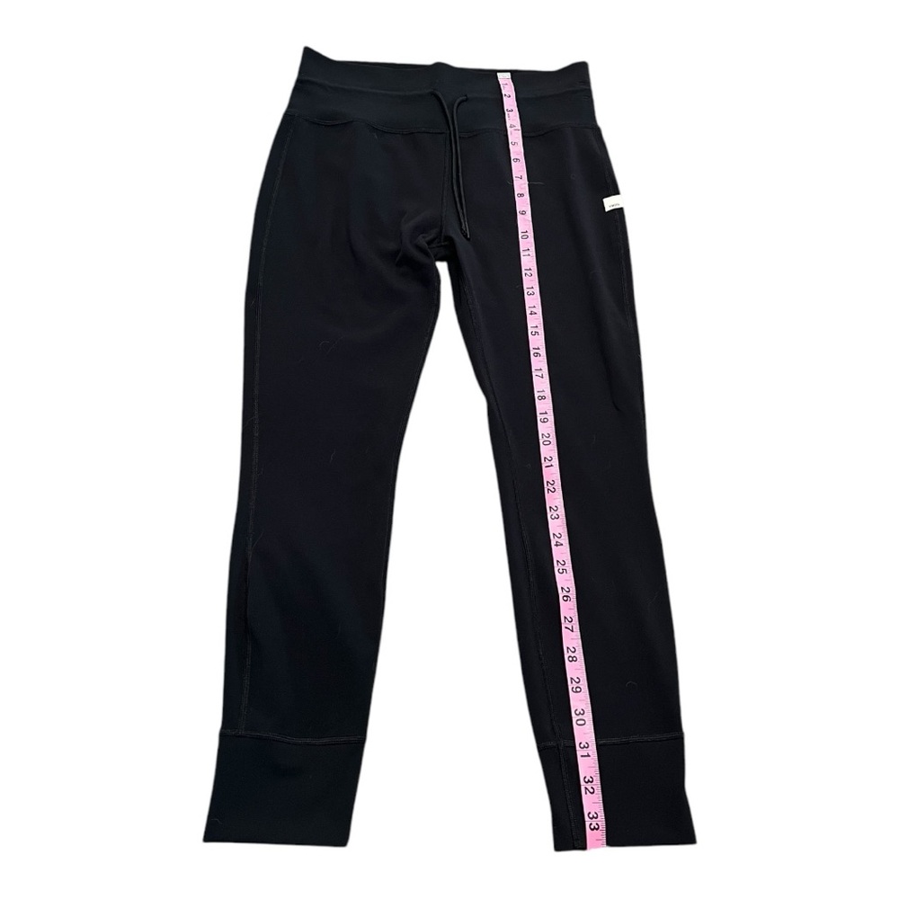 Vuori Daily Legging - Black - Picture 8 of 14